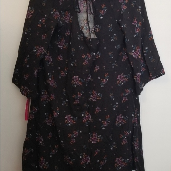 Xhilaration Brand Tunic. - Picture 3 of 3